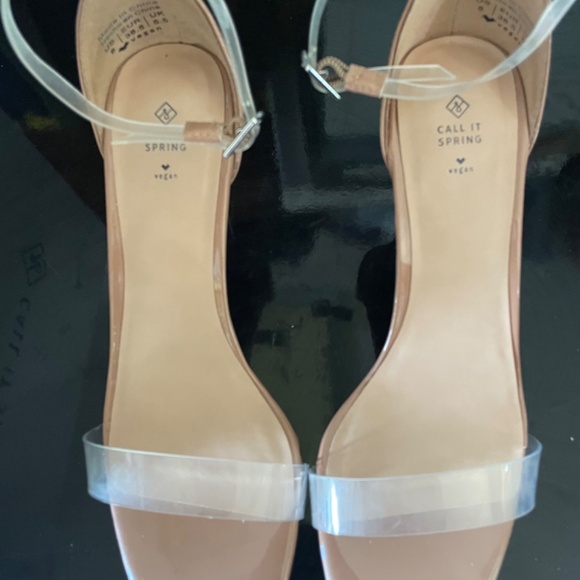 Size 8 Call it Spring Heels - Picture 4 of 6